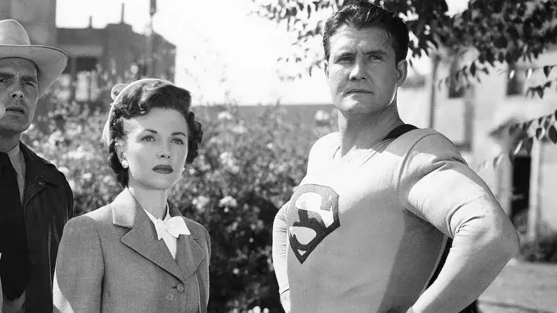 初代凌露絲 Lois Lane:永遠的 Noel Neill 與 Phyllis Coates
