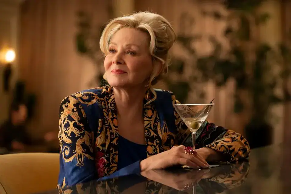 2025年第77屆艾美獎入圍名單：珍·史瑪特 Jean Smart │ HBO《職業槍手/天后與草莓》(Hacks)