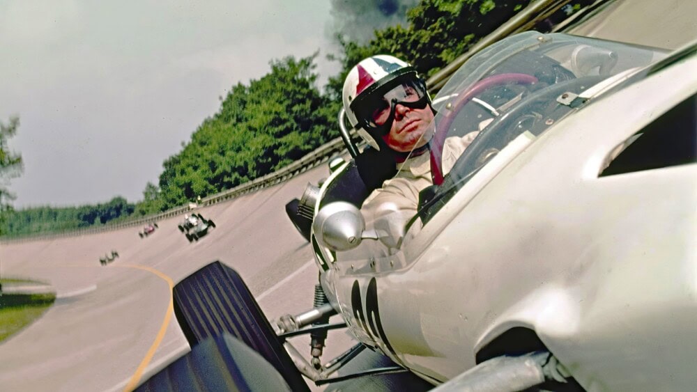 《荒原大飆客》1966年以70mm膠片拍攝的賽車場面