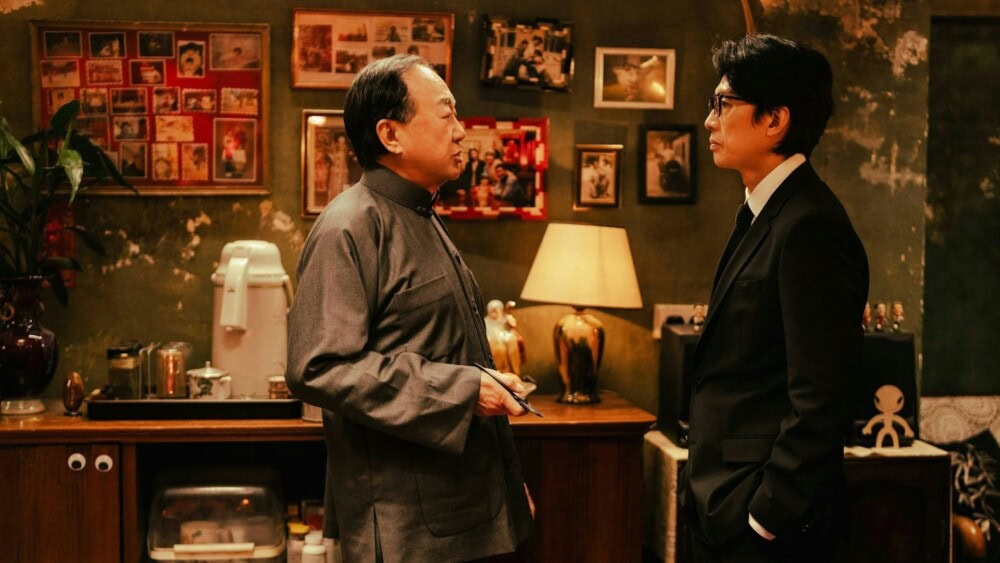 《破·地獄》黃子華與許冠文在殯儀館